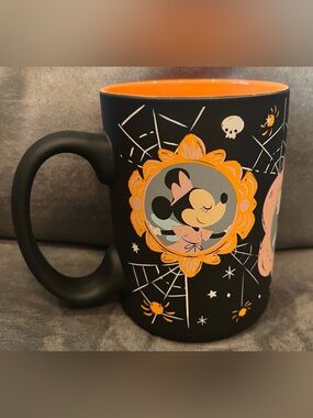 Disney Halloween Mickey & Friends Mug New